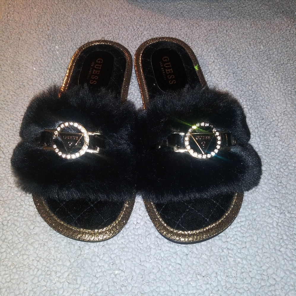 Guess Slippers Black size 8 1/2
